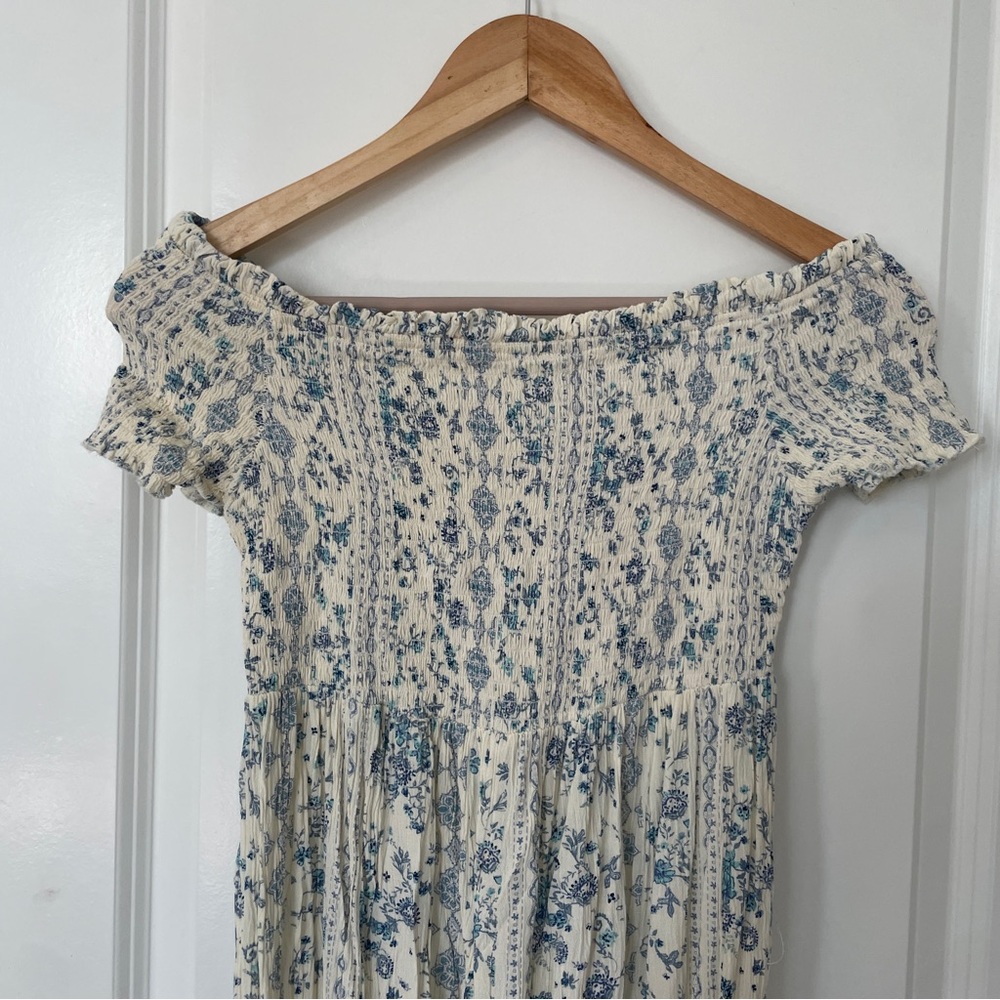 Pink Rose blue and white maxi dress!